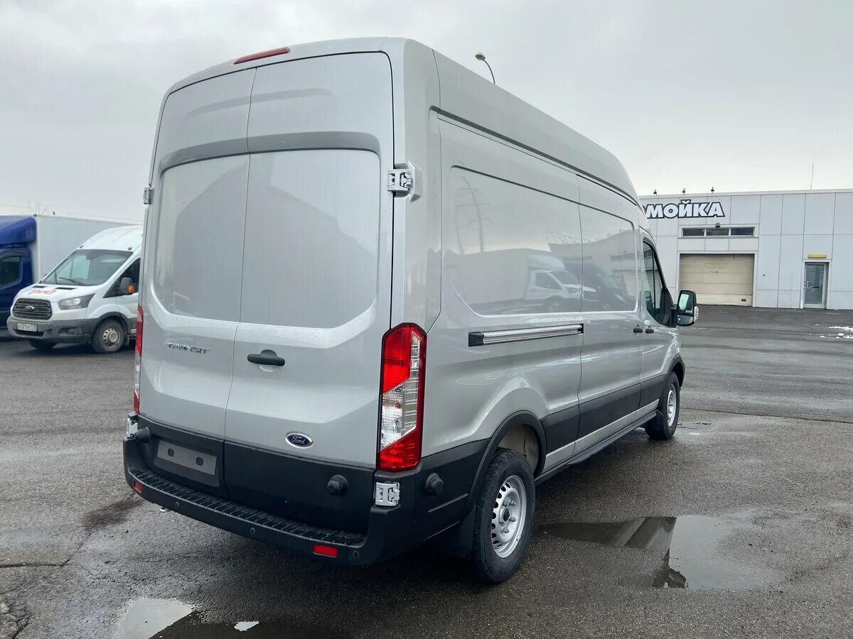 Ford Transit 2021. Ford Транзит 2021. Ford Transit 2021 Combi van серебристый. Форд Транзит грузовой 2021.