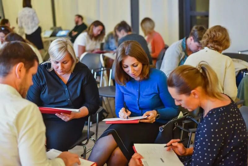 Курсы повышения квалификации быстро. Повышение квалификации. семинар для педагогов. тренинг для педагогов. профессиональное обучение.