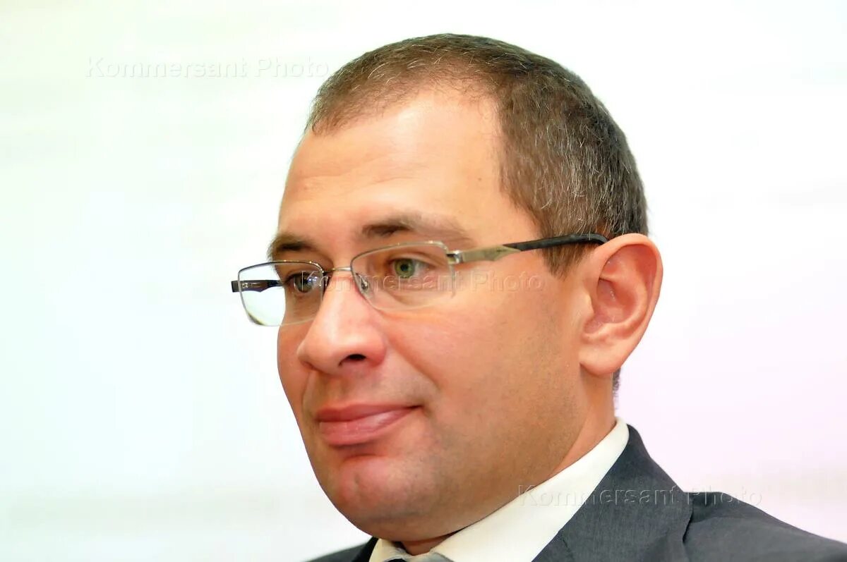 Быстранов олег геннадьевич афк система фото Нефть, газ и уголь Дальнего Востока нужны для наших новых городов Шив Кхемка н