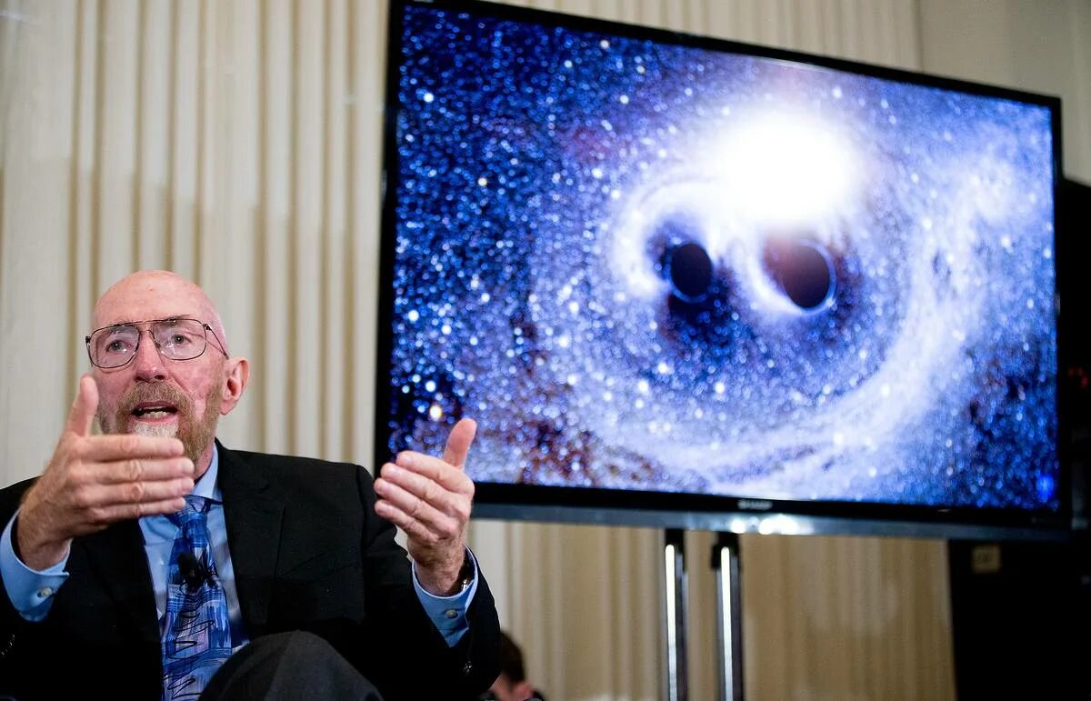 Торна видео. Нобелевские лауреат писавший интерстеллар. Торна видео. Картинка журавль с названием. Россиянин кызыл китабы проект.