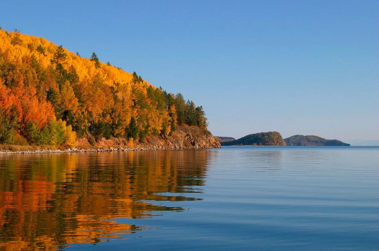 Река Ангара Иркутск осень. Озеро Байкал река Ангара. Озеро Байкал (Иркутская область, Иркутск). Река Ангара Байкал.