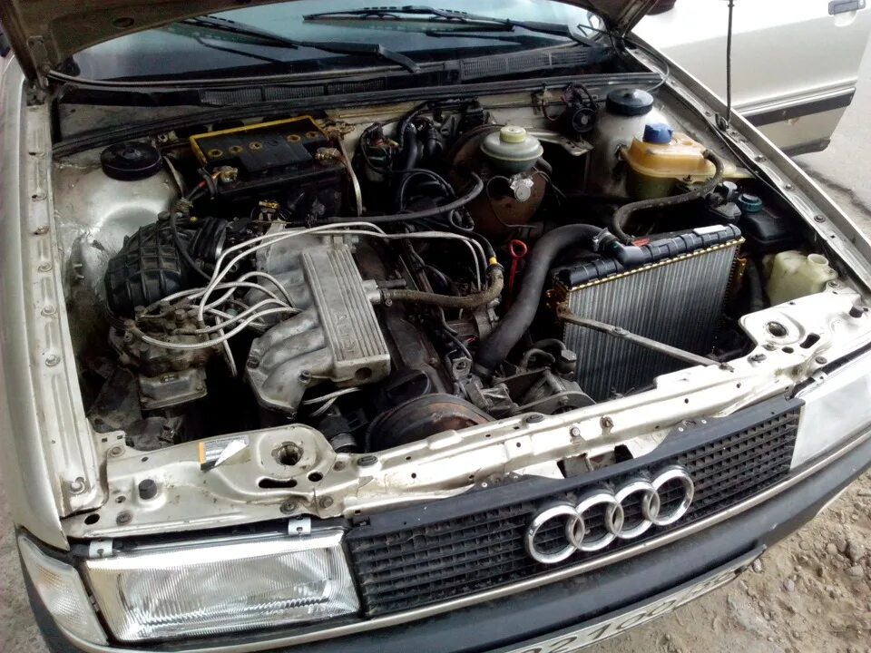 Где установить двигатель. Audi 80 2.3 мотор. Ауди 80 мотор 2.3. Двигатель Ауди 80 2,3 ng. Двигатель Ауди 80 2.2.