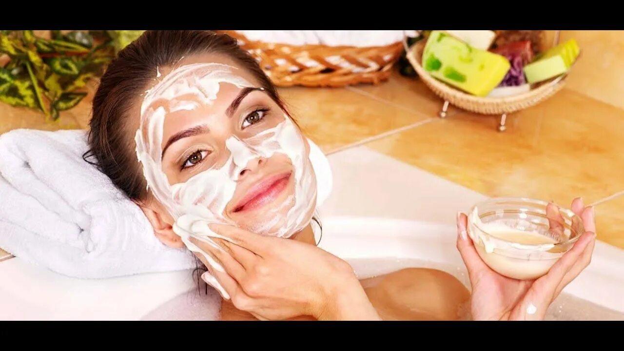 4 DIY Masks to Bring Your Dull, Dehydrated Skin Back to Life Homemade face mask 