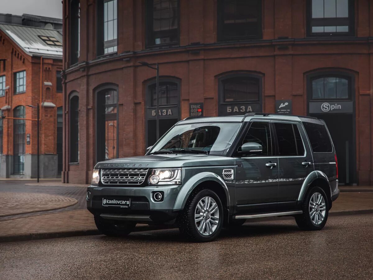 Ленд ровер дискавери 4 рестайлинг. Ленд ровер дискавери 3 2013. Ленд ровер серый. Ленд ровер дискавери 4 рестайлинг. Land rover discovery 4 рестайлинг.