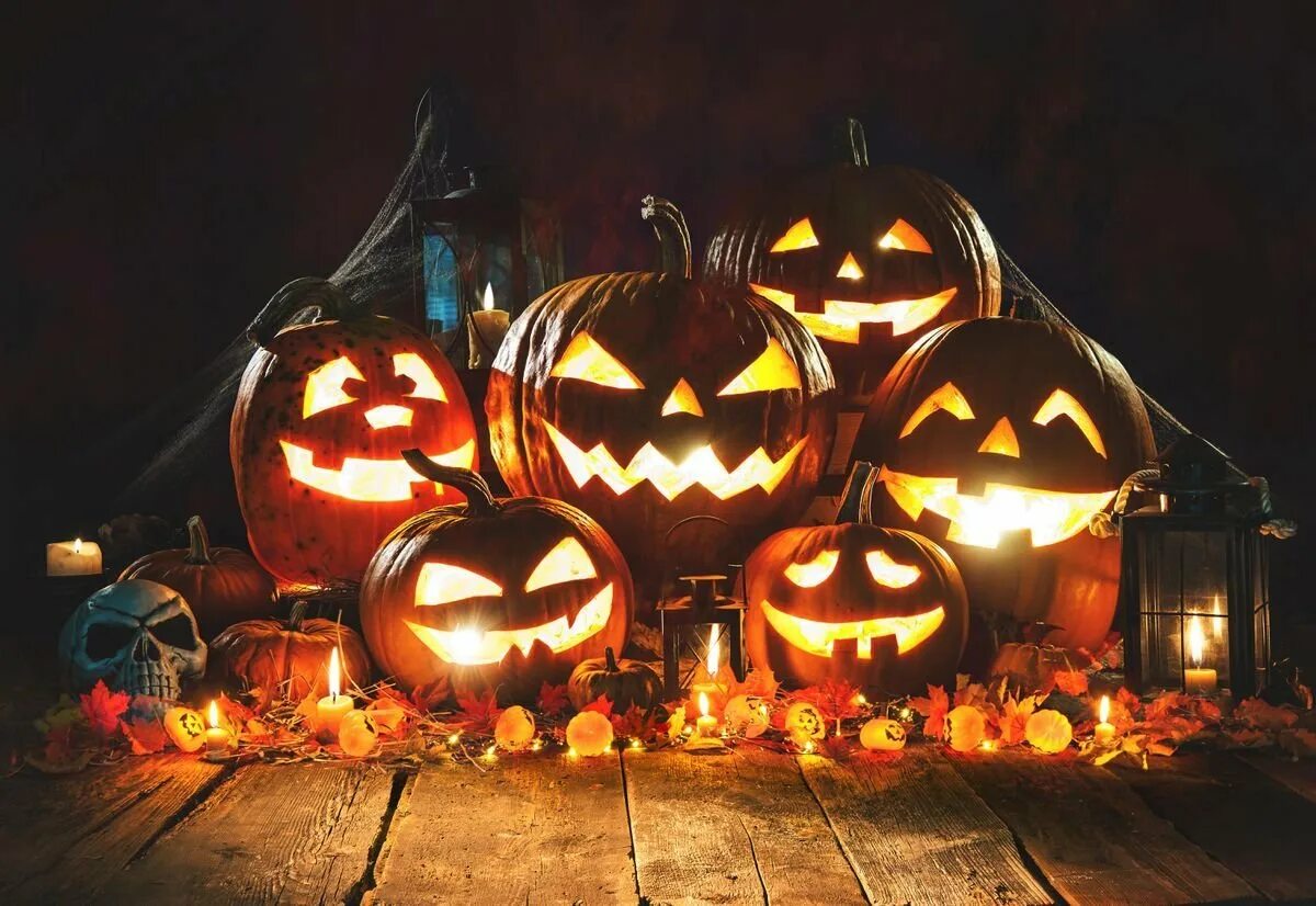When celebrate halloween. Halloween 31 october. When celebrate halloween. Парные хэллоуинские обои. Хэллоуин.