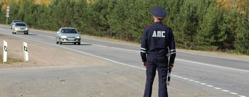 Сотрудник ДПС. Дорожная полиция. Встречная полоса рейд ГИБДД. Рейд ДПС. Встречная полоса гибдд