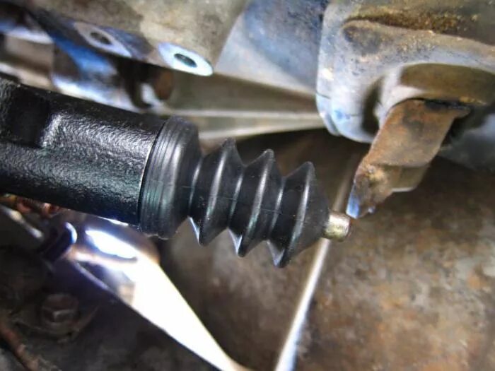 Шток сцепления уаз 409 двигатель. Шток сцепления уаз патриот. Шток сцепления уаз патриот. Рабочий цилиндр сцепления уаз 3160. Шток рабочего цилиндра сцепления газ 3309 д245.