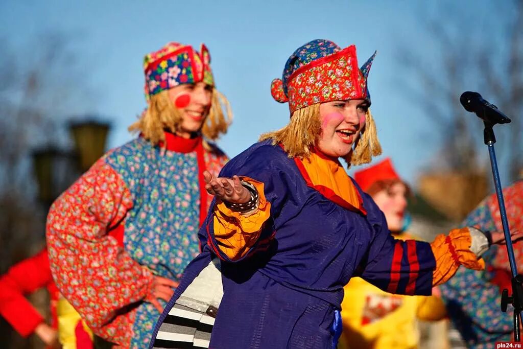 Костюм скоморох. Уральский скоморох. Уральский скоморох. Кукольный театр скоморох коломна. Уральский скоморох.