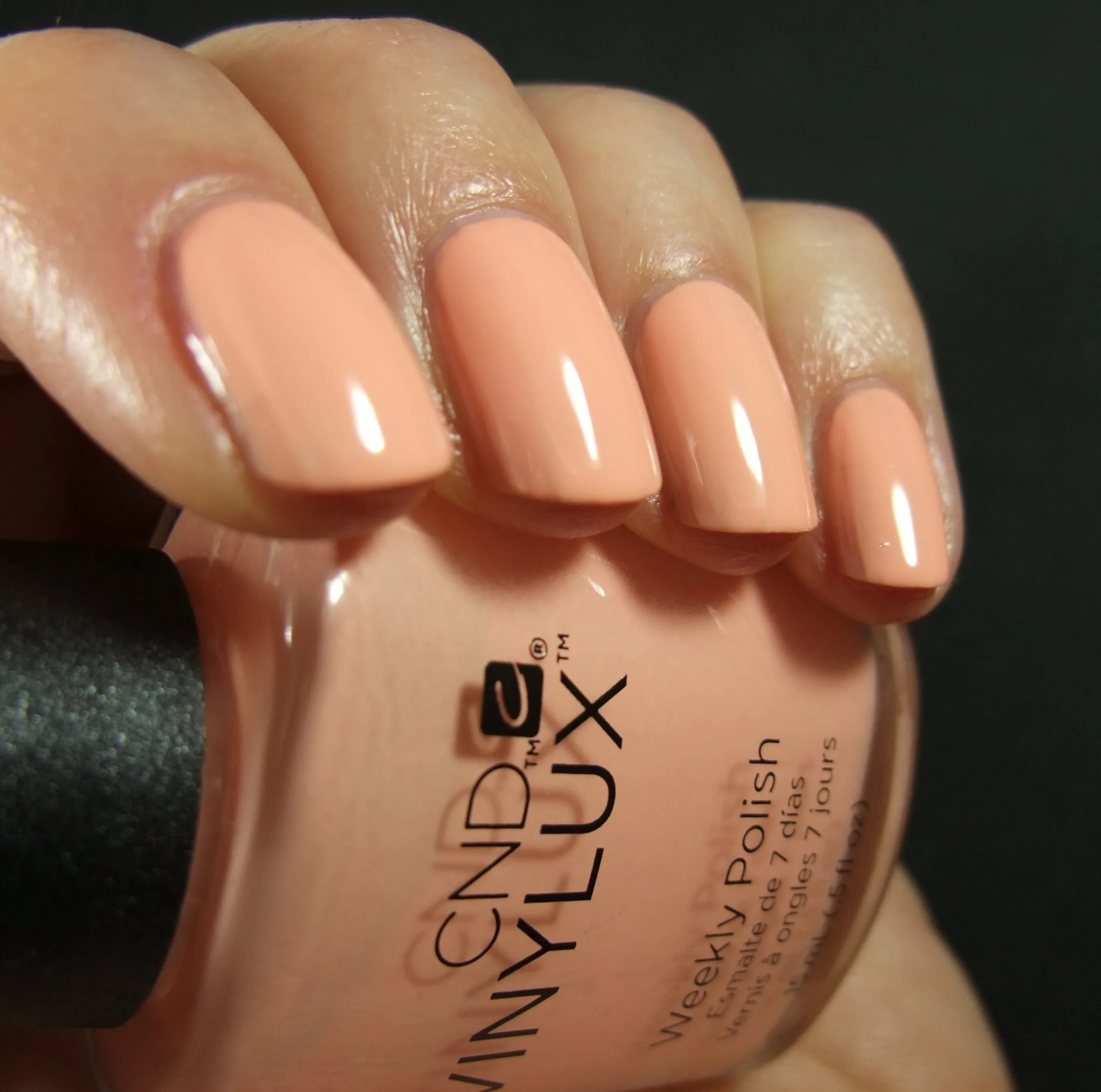 CND - Vinylux Salmon Run