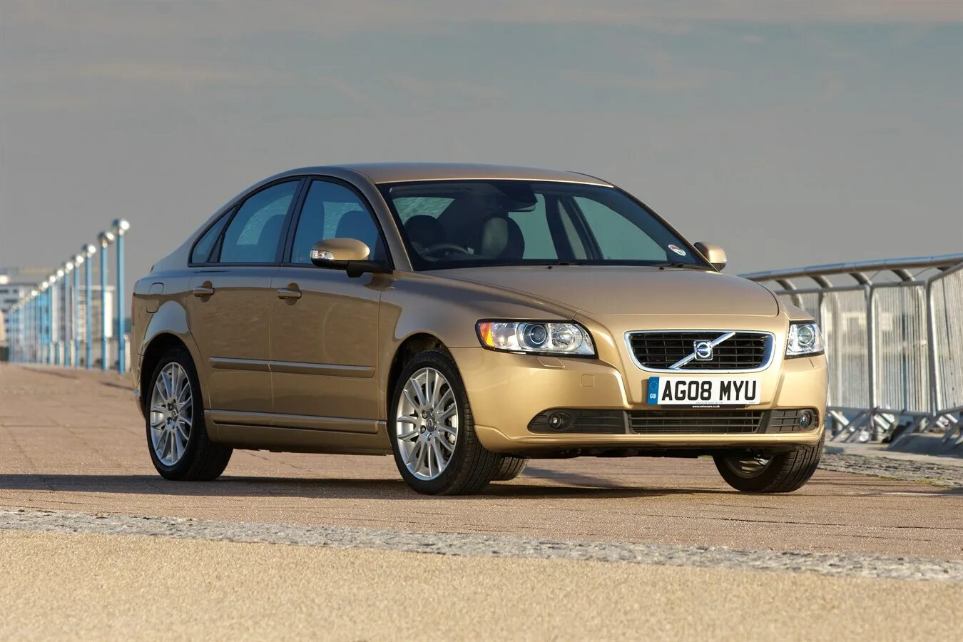 Вольво чья страна. Вольво s40. Volvo s40 2008. Вольво седан s40 2008. Volvo s40 2007.