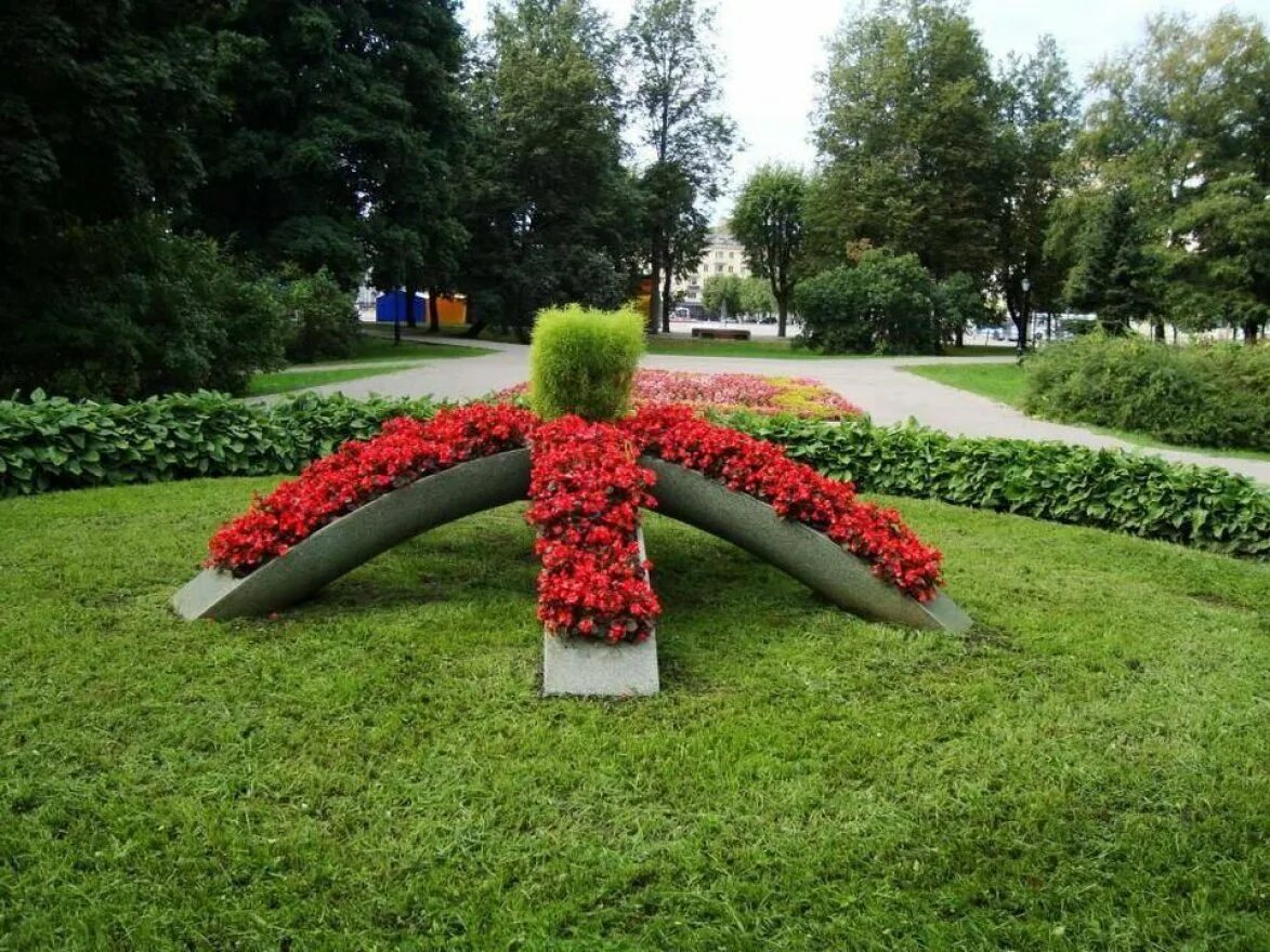 Воспользуйтесь текстом цветочницы для парка расположенным справа. Малые архитектурные формы клумбы. малые архитектурные формы для парка. уличные клумбы. уличные клумбы для цветов.