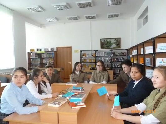 Литературная школа абая. Абай школа. Абай кунанбаев цитаты. Школа имени абая кунанбаева. Национальная библиотека бишкек зал абая.