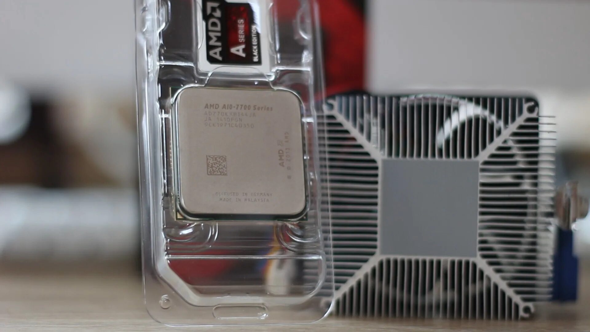 AMD a10 7700k. Кристалл процессора 7700k. A10-7700. A10-7700k with Radeon™ r7 Series.