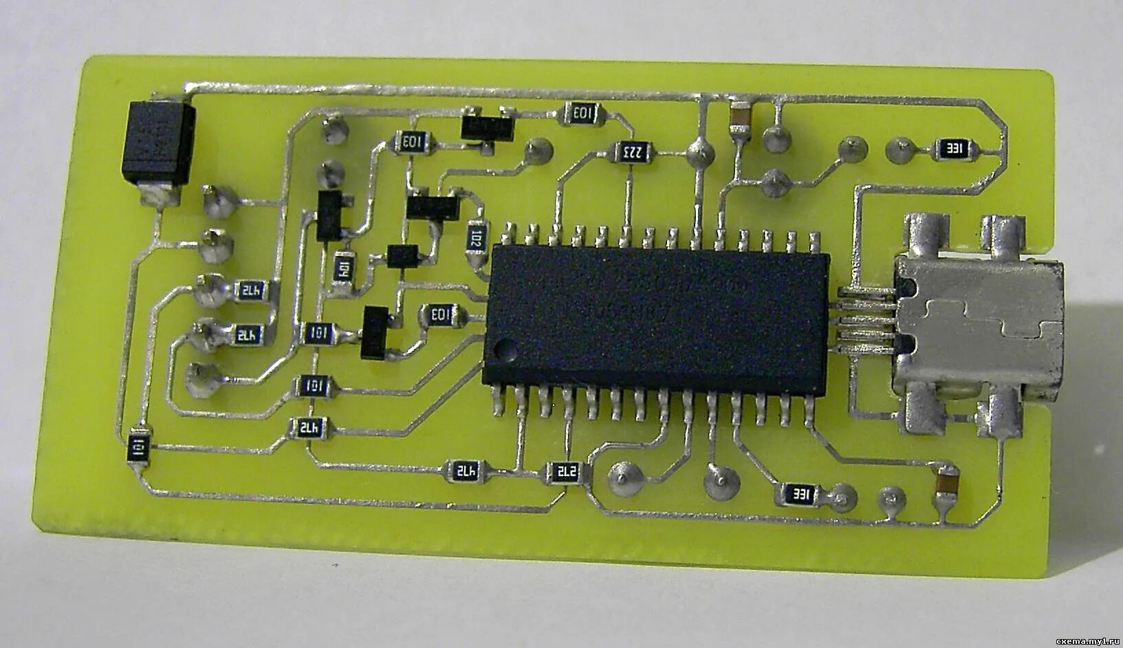 Самодельной микросхемы. Pickit2 программатор. Attiny2313 программатор. Pickit2 SMD. Программатор пиккит2.