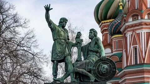 В каких городах есть памятники пожарскому