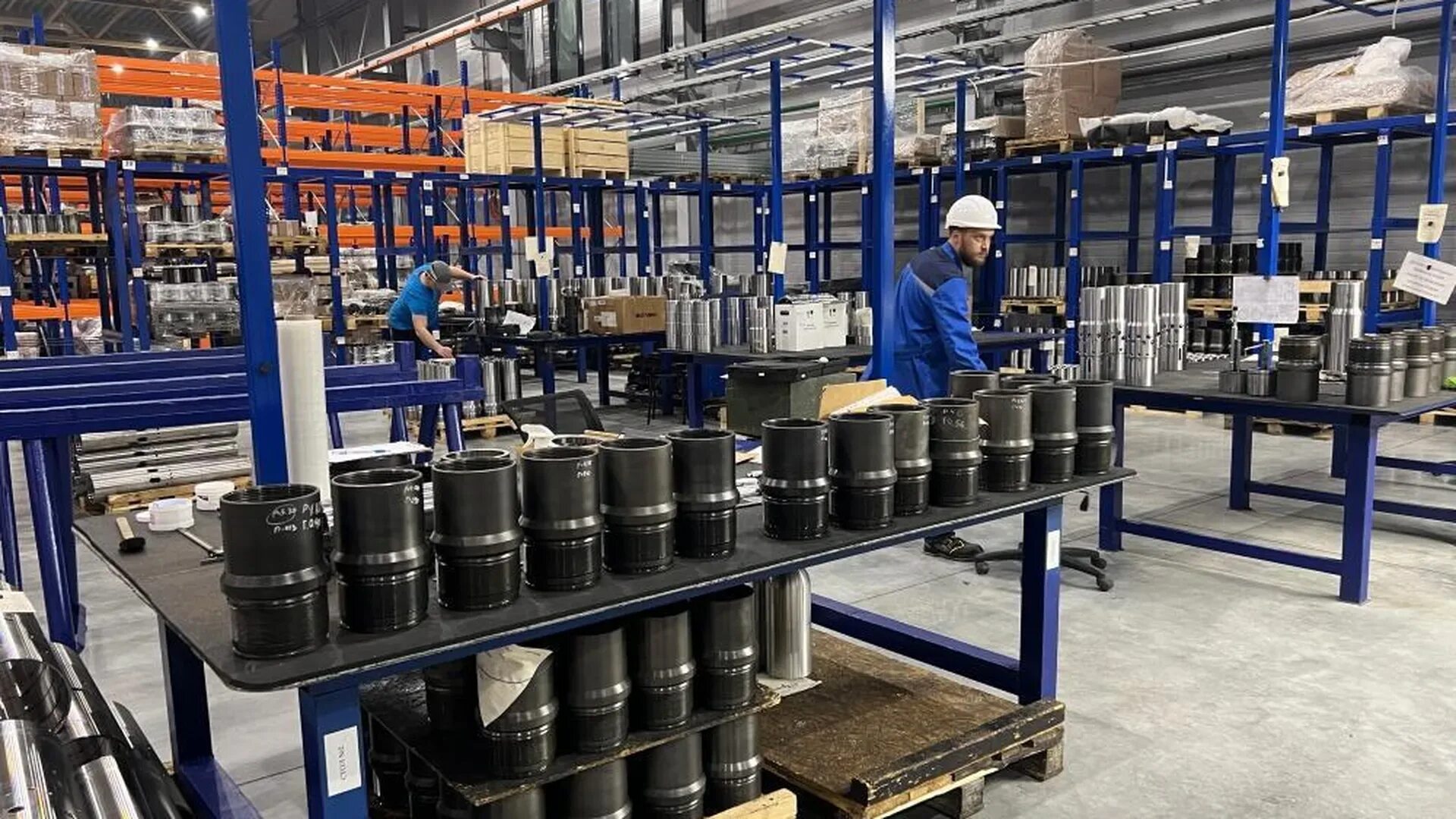 Современный завод. Меттойл. Меттойл. Меттойл. Индустриальный парк м8 сергиев посад.