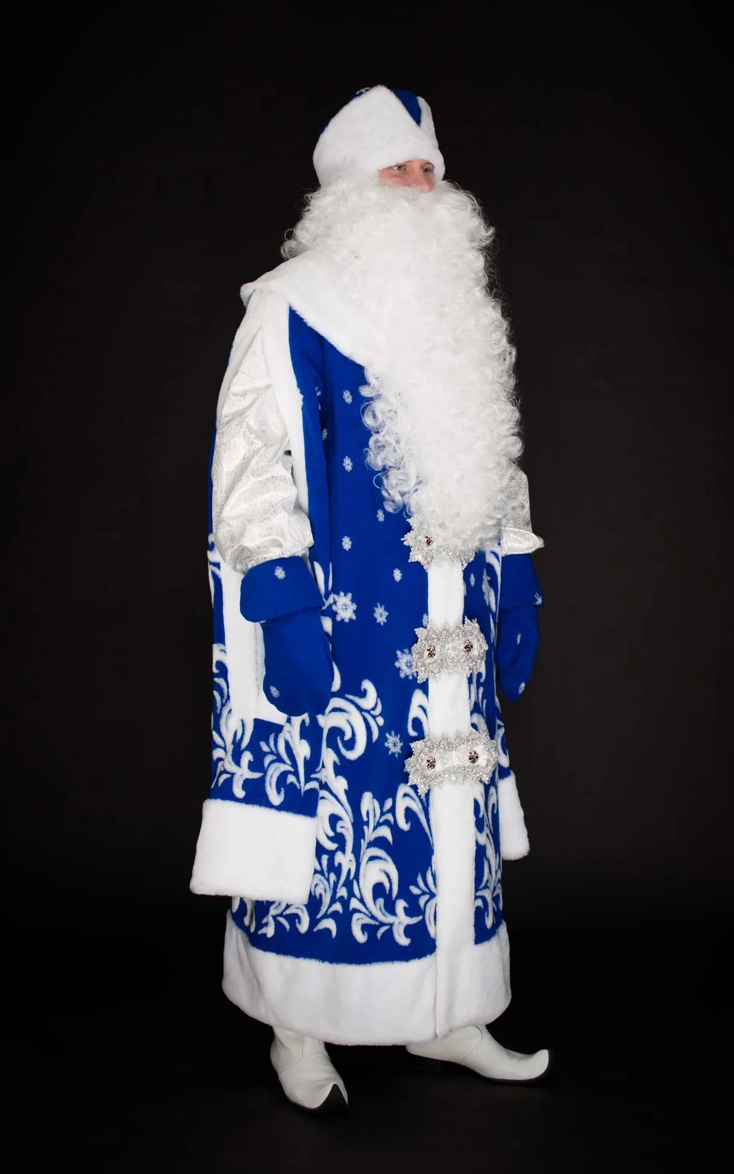 дед мороз батик купеческий. дед мороз синий костюм. костюм деда мороза синий взрослый. наряд деда мороза синий или красный. дед мороз сатин принт синий (д/взр) р.