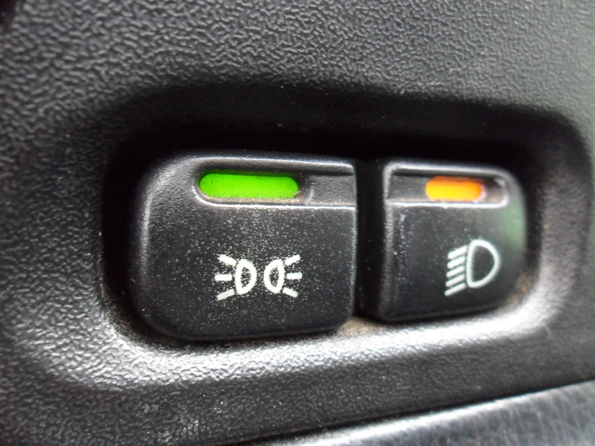 2010 DRL switch question