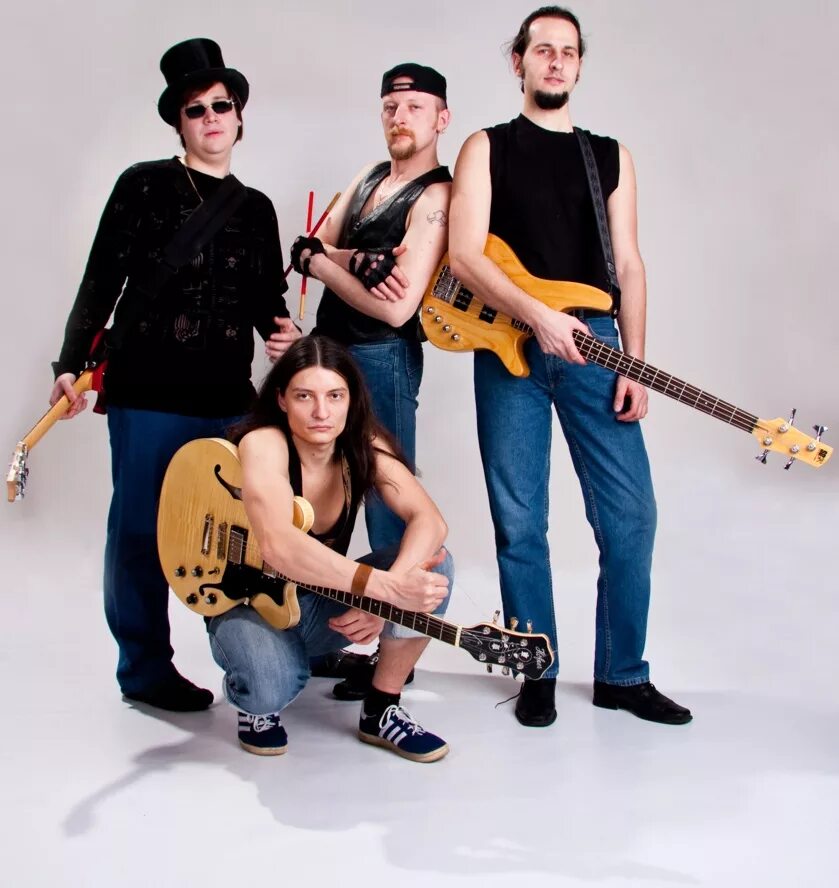 Итак групп. Итак групп. Blockheads группа. Женские передачи список. Итак групп.