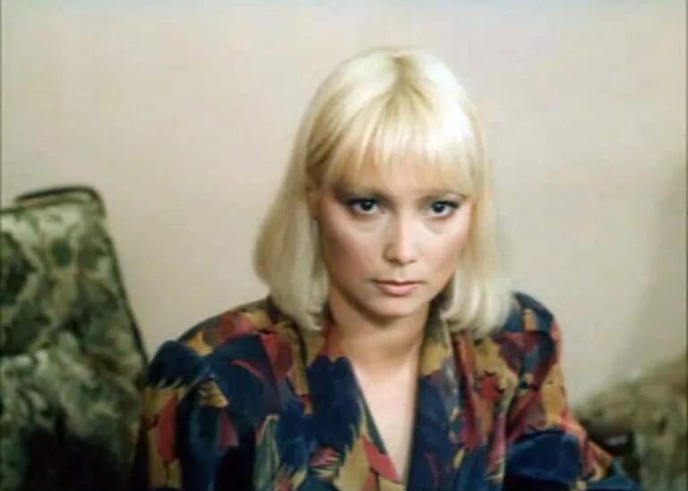 Сексуальная Лариса Белогурова – Гений (1991)