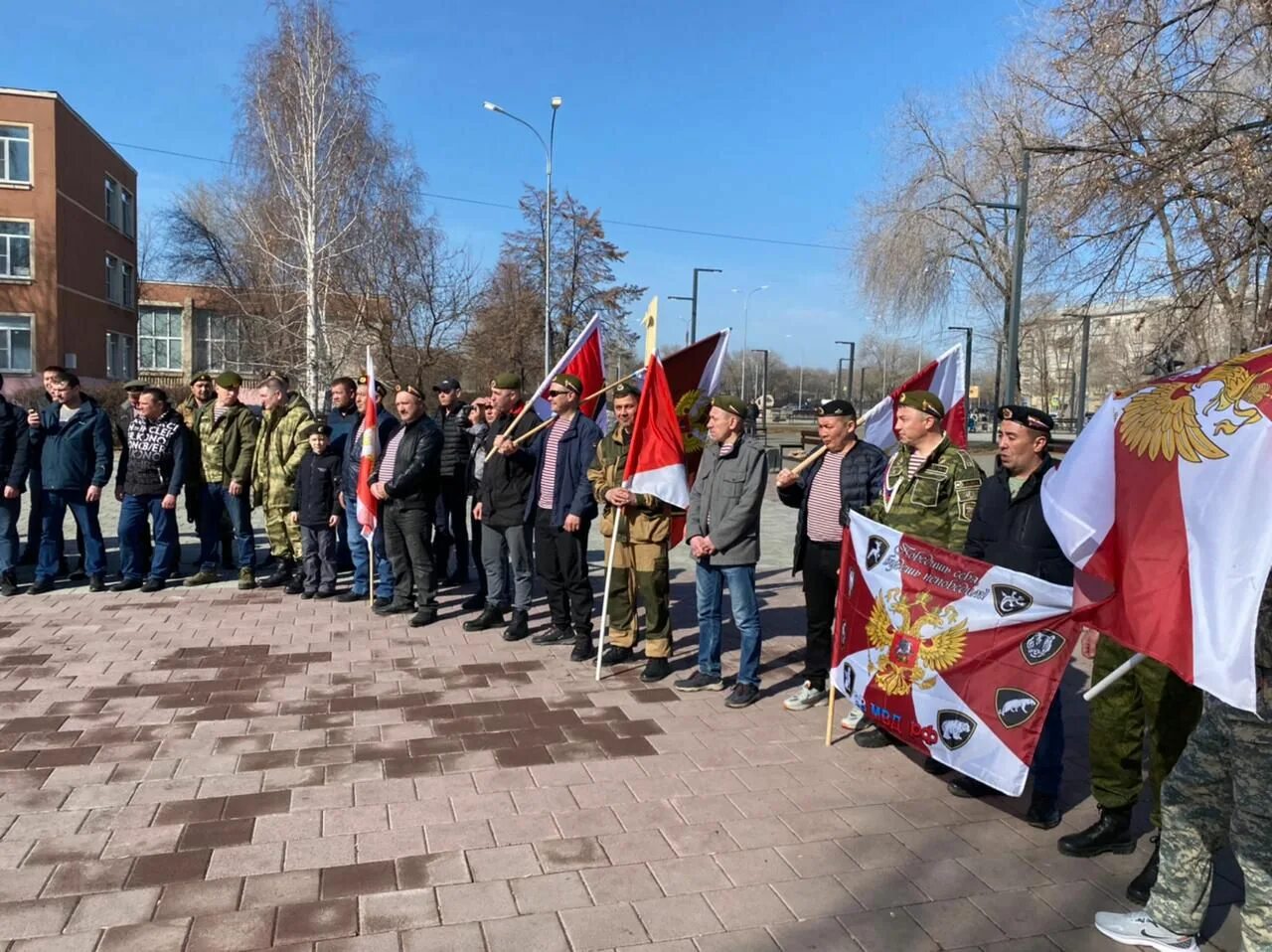 День вв 27. Патриотический митинг. Нац гвардия в России. С днем национальной гвардии. Патриотические праздники.