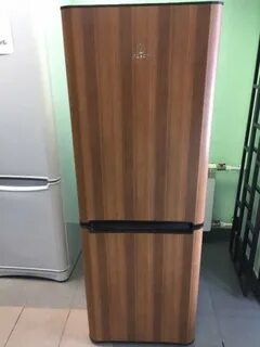 Холодильник под дерево