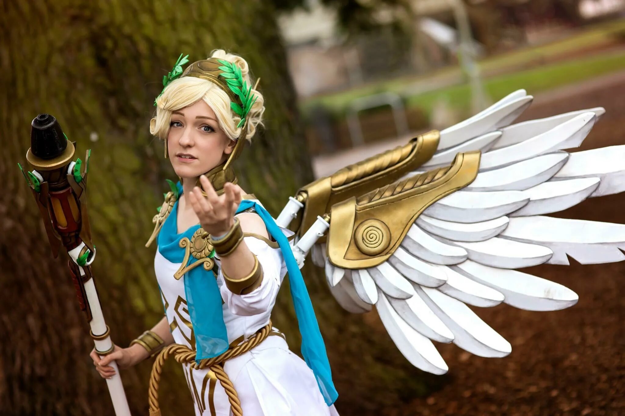 Mercy Victory косплей. Mercy Winged Victory Skin. Косплей ангела. Скин косплей