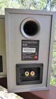 Jbl e20