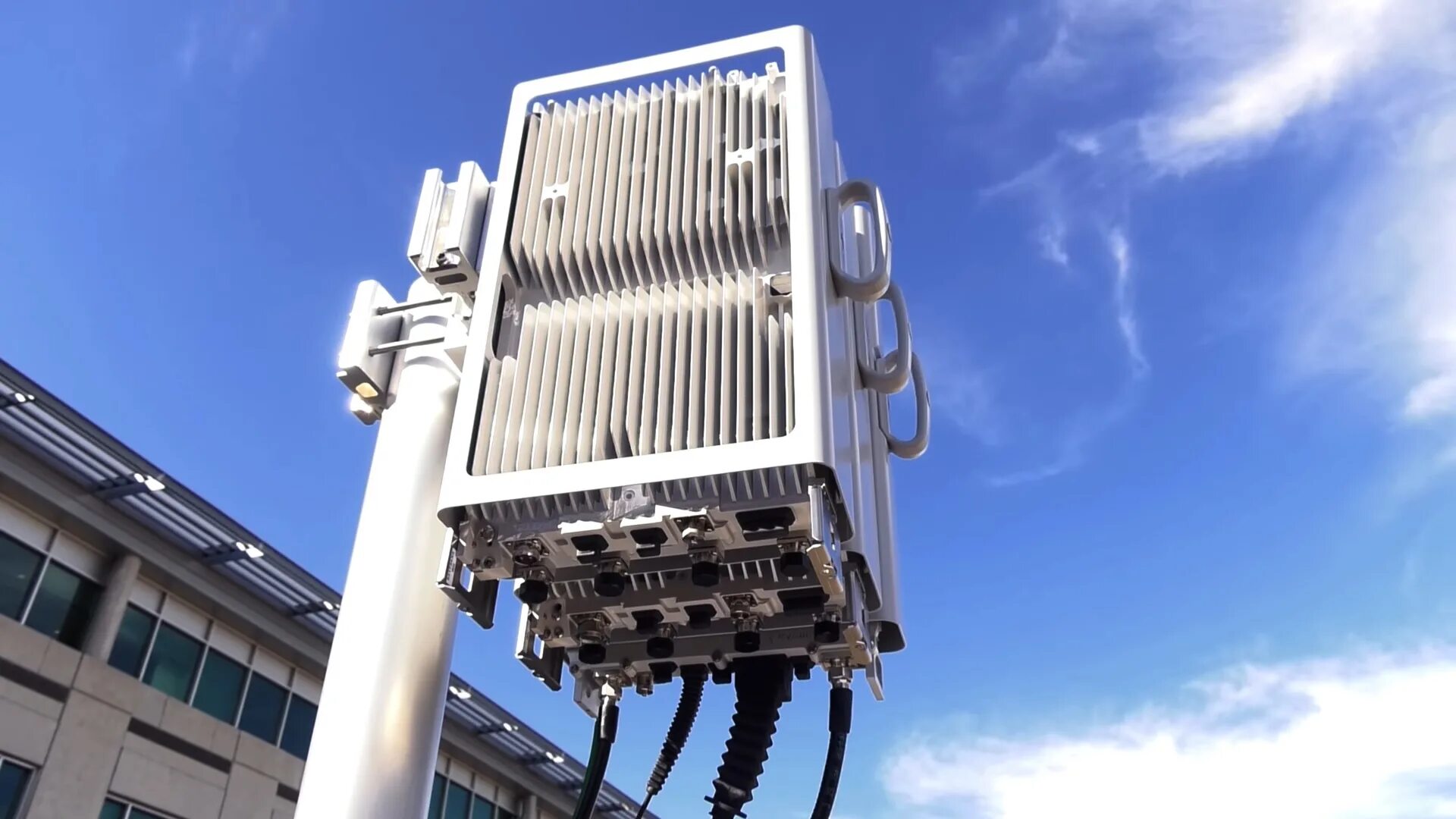 Базовая станция 4g. 5g Base Station. Базовая станция Flexi Multiradio. Радиомодуль 4g rru3268. Ericsson Базовая станция 4g.