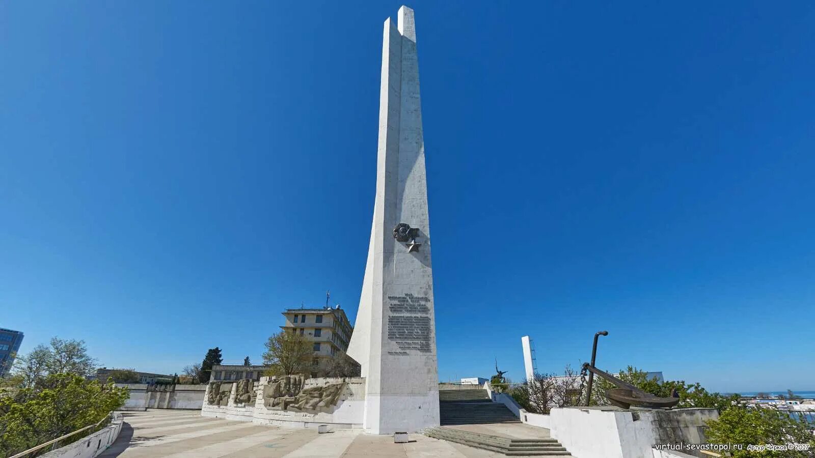 Штык и парус севастополь обои. Штык и парус. Штык и парус. Севастополь обелиск городу-герою севастополю. Памятник штык и парус в севастополе.