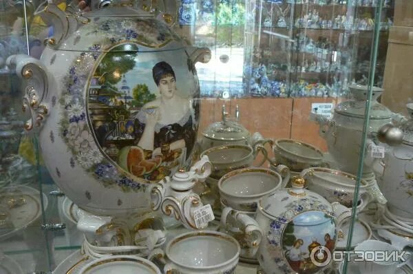 Фарфоровый завод феникс кисловодск. Кисловодский фарфор пятигорск проспект кирова. Магазин фарфора в кисловодске. Магазин фарфора в кисловодске. Кисловодский фарфор феникс.