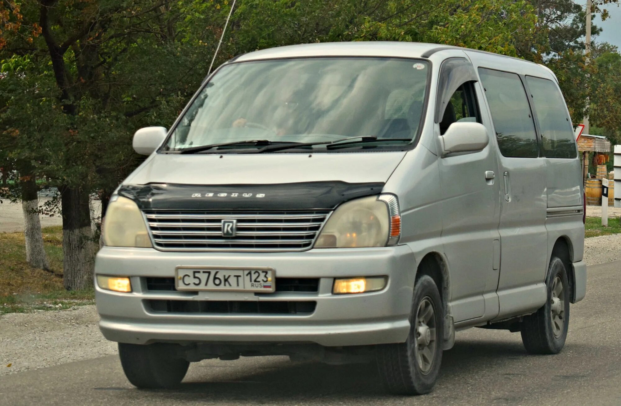 Тойота Hiace Regius 1999. Toyota Hiace Regius 1999. Тойота Региус 2001. Toyota Hiace Regius 1997-2002 ветровики. Куплю хайс в приморском