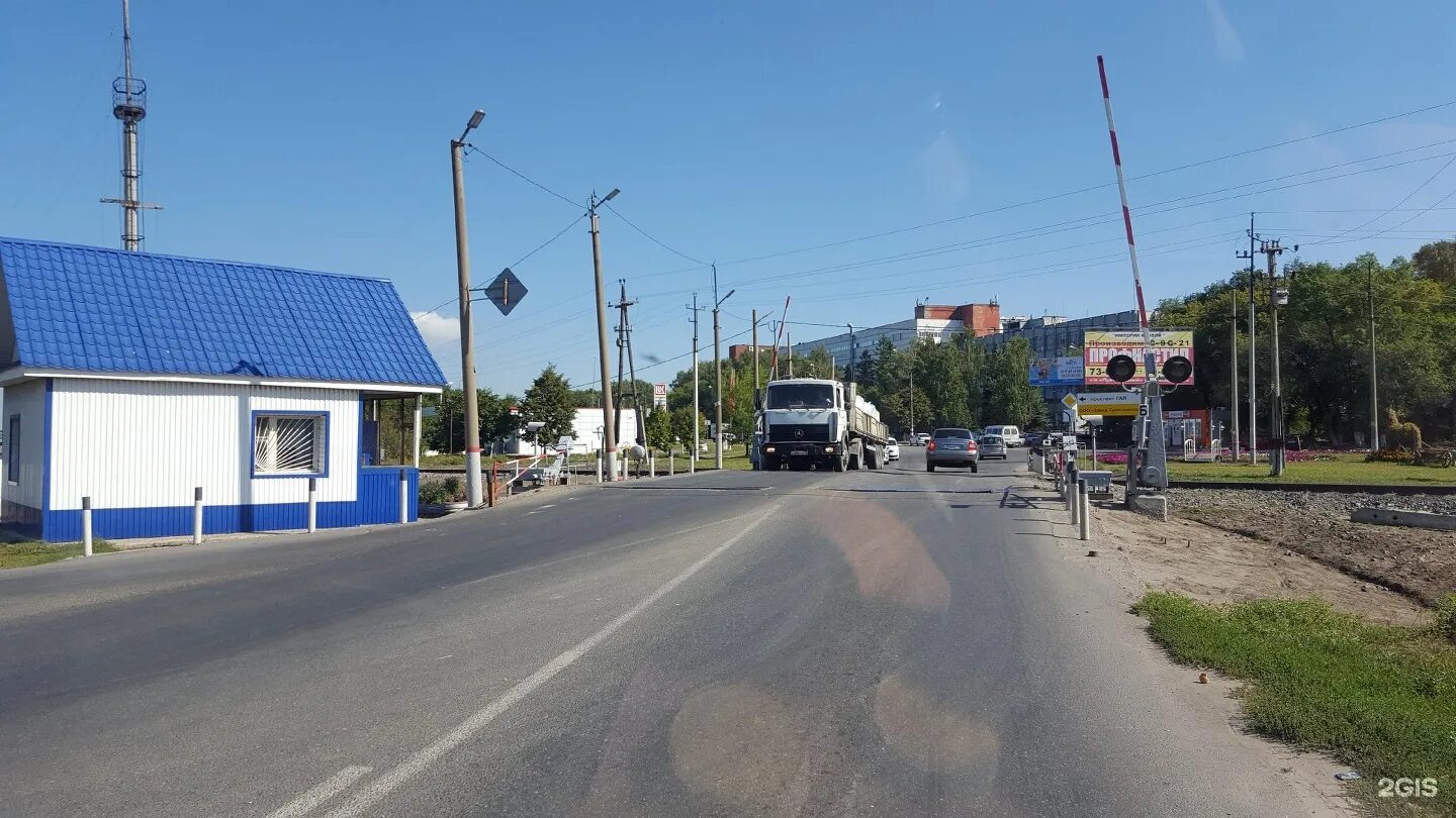 Переехала в ульяновск. Ульяновский переезд. Нечаевская улица Егорьевск. ЖД переезд Ульяновск. Выезд из села Прогресс.