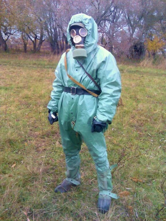 Костюм рхбз л-1. Защитный плащ оп-1. Костюм озк общевойсковой. Костюм озк общевойсковой. Плащ химзащиты озк.