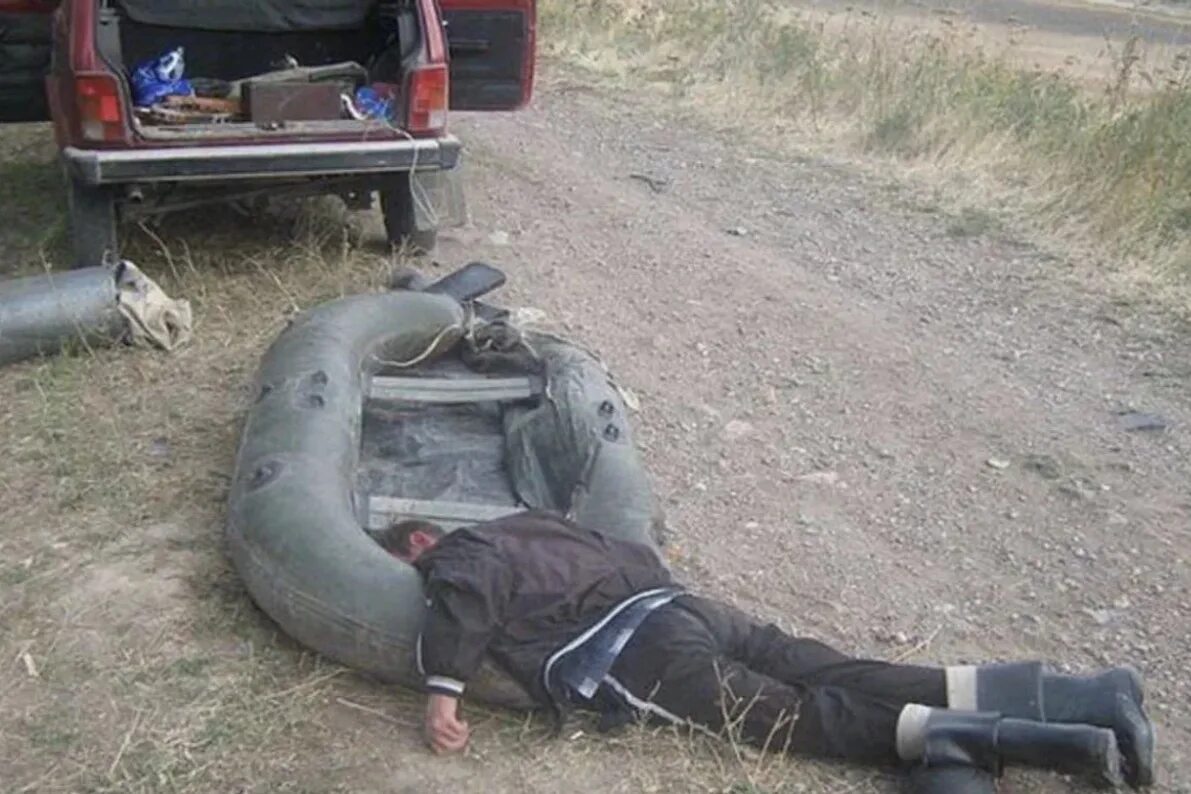 Ловят пьяных. Приколы на рыбалке. Ловят пьяных. Ловят пьяных. Ловят пьяных.