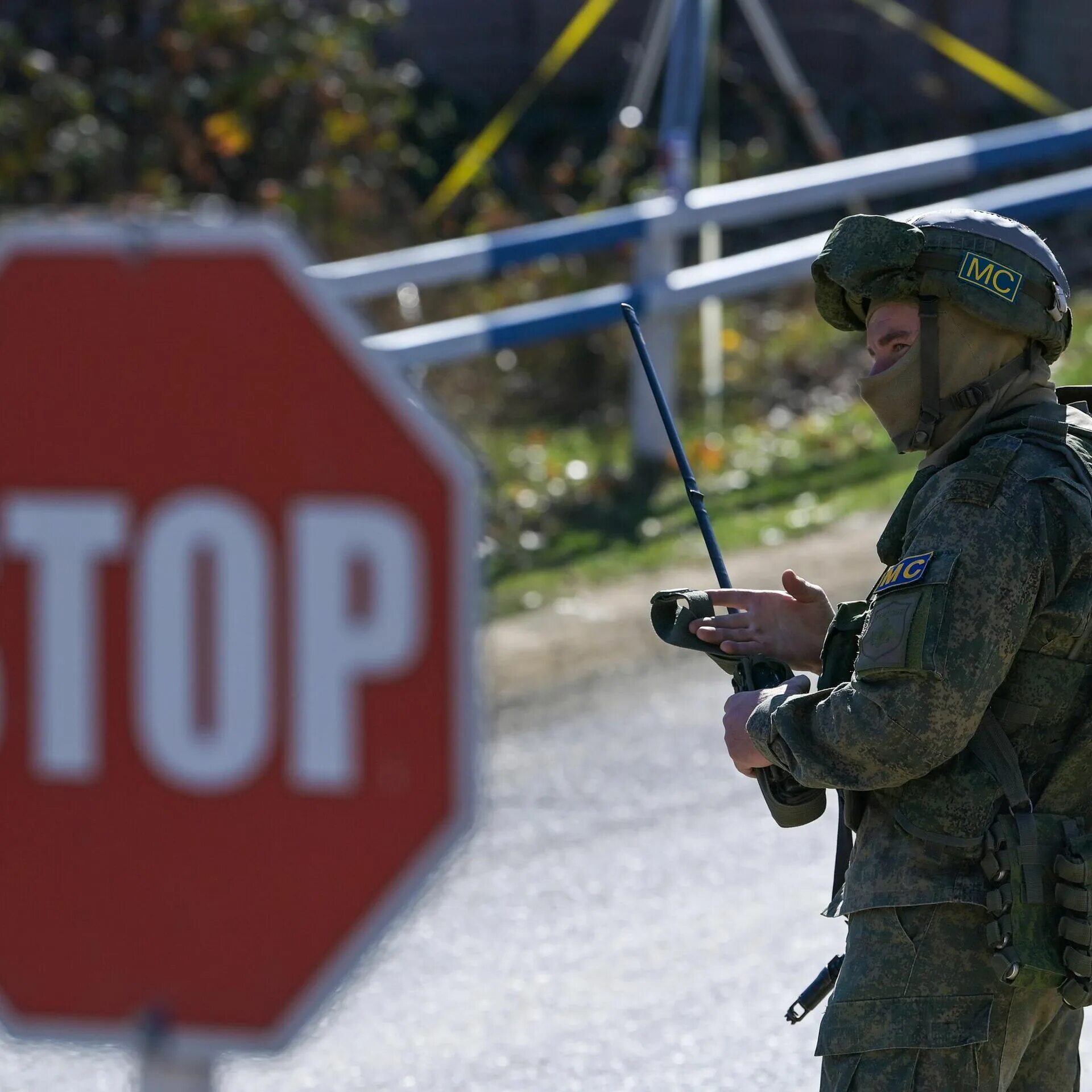 Безопасность арм. Миротворцы в Карабахе. Миротворцы в Нагорном Карабахе. Карабах посты миротворцев. Российские миротворцы герои.