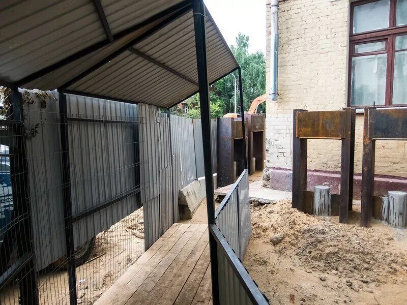 Забор вплотную к дому соседа. Забор вплотную к дому соседа