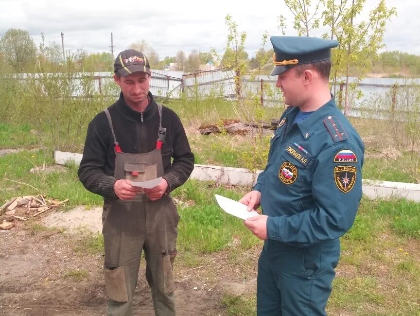 Пожарный надзор. Пожарный надзор МЧС. Автомобили пожарного надзора. Пожарный надзор профилактика. Работа пожарного надзора