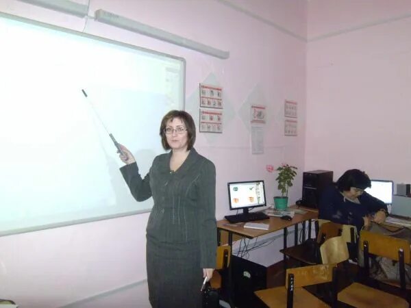 Учитель информатики школа 7. Учителя информатики школа номер 1. левашовская средняя школа информатика. учитель информатики школы 20 31 учитель информатики школы 20:30 01:17. учитель информатики школа номер 3 город ачинск.