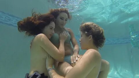 Lesbian underwater