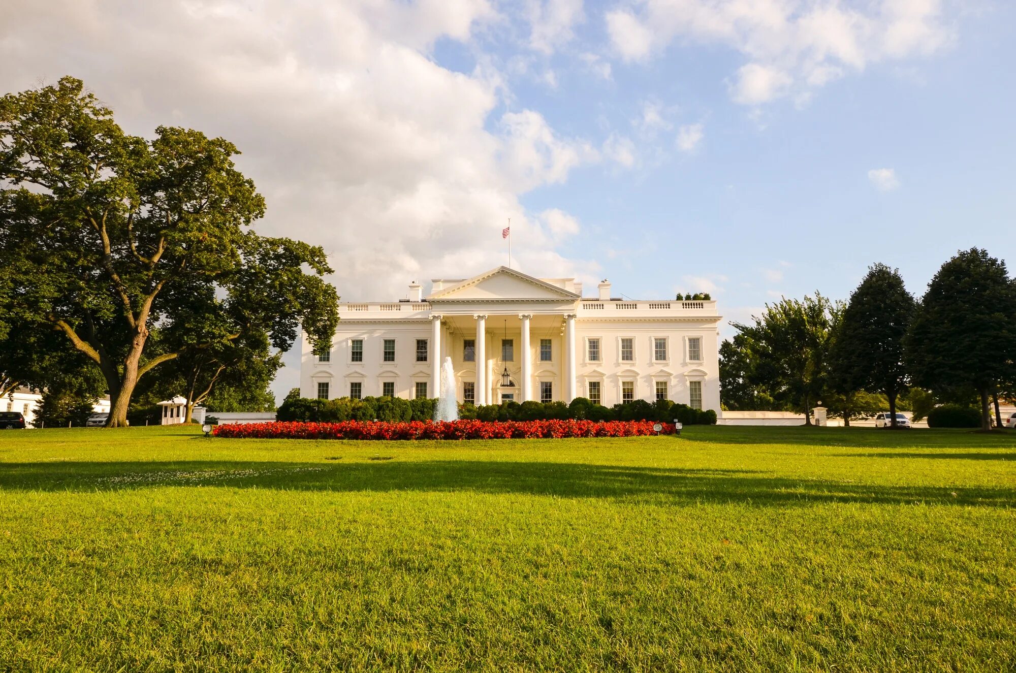 Wait house. Белый дом (the white house). резиденция президента сша белый дом. америка белый дом вашингтон. президентский дворец сша.