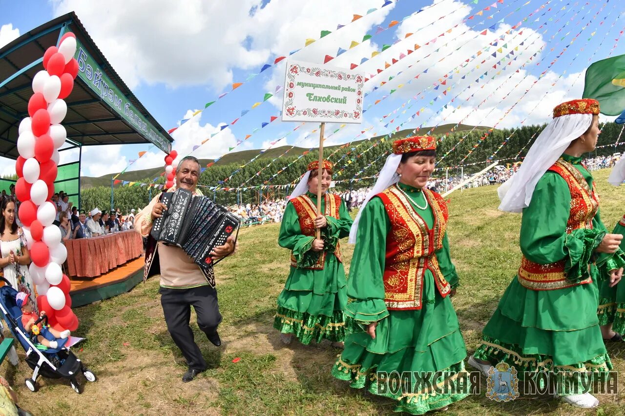 Погода в камышле самарской на неделю. Сабантуй в Камышле. Сельский Сабантуй. Татарский праздник в июне. Татары села Камышла.