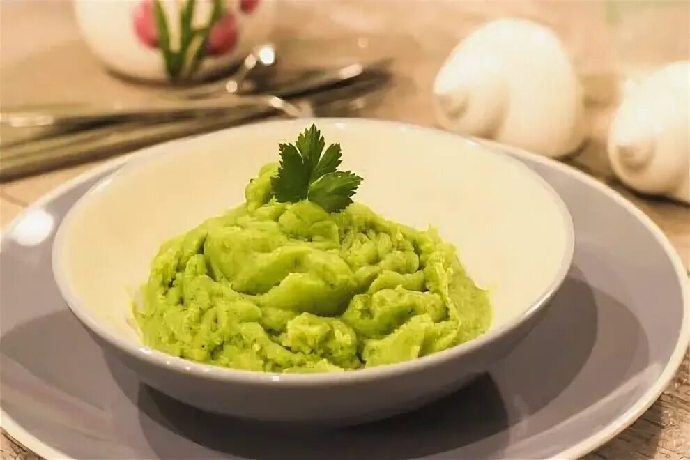 Картофельное пюре с брокколи. Пюре из картофеля и брокколи. картофельное пюре с брокколи рецепт.