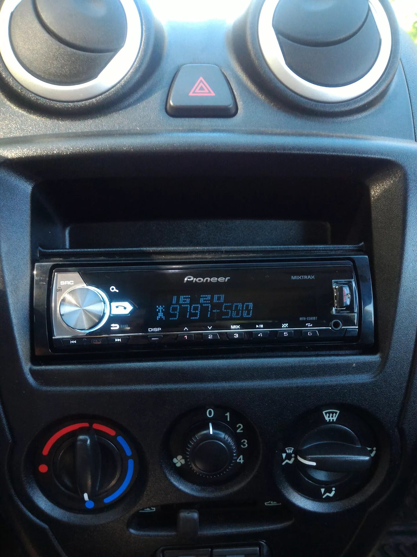 Магнитола пионер на гранту. Pioneer 2 din на гранту. Магнитола пионер на гранту. Pioneer 120 2din. Магнитола пионер на гранту.