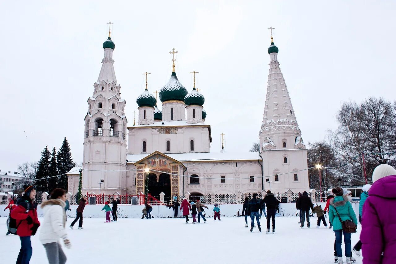 Александров в реальном времени. Каток в Ярославле в центре города. Ярославль фото. Красивые катки в Ярославле. Красивый каток Ярославле.