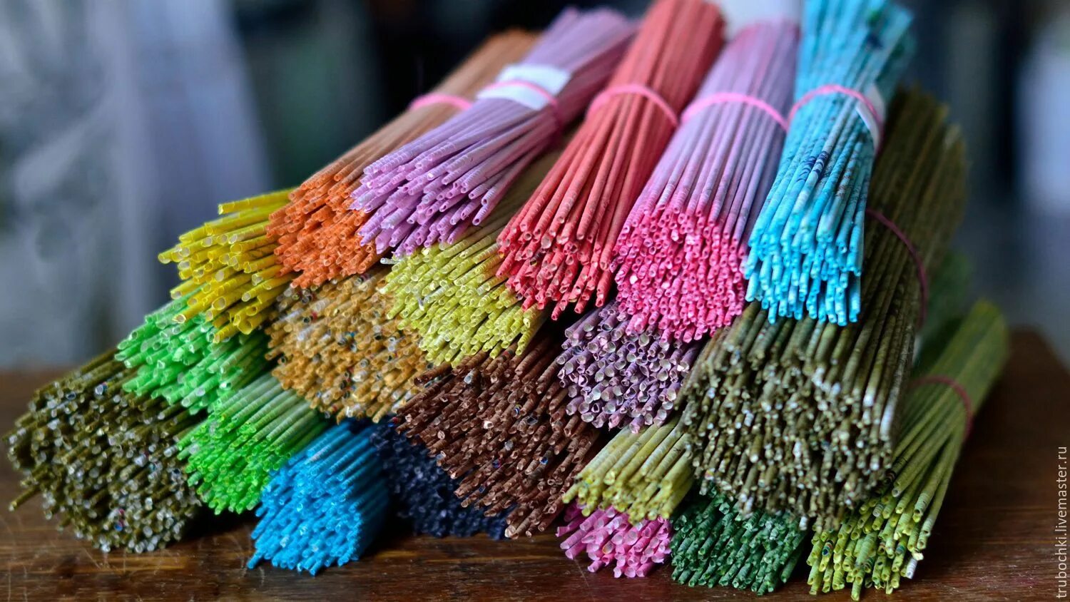 Материалы для плетения. Бумажная лоза для плетения. Цветная солома для декора. Соломка для поделок. Много трубочек