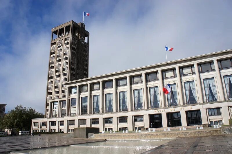 Москвич собянина летающий. Электро москвич собянина. Хотел взорвать здание фсб в майнкрафт. Протокол мэрии. Решение мэрии это.