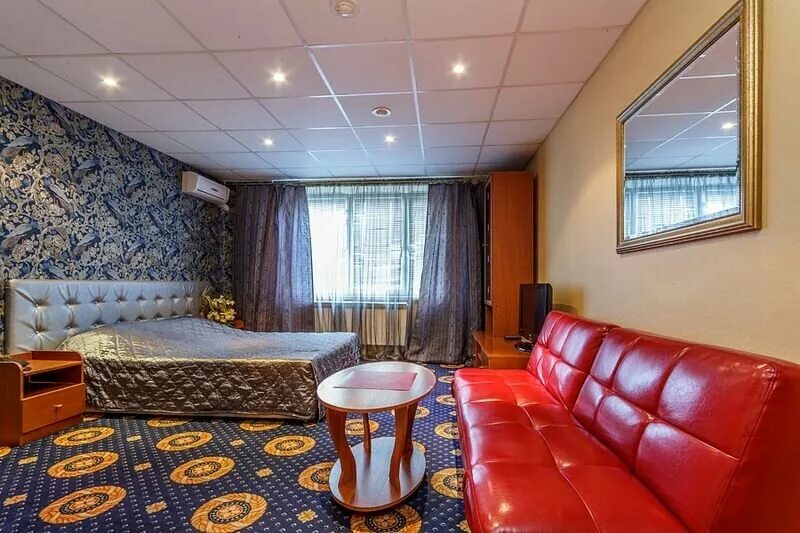 джулия гостиница в бутово. отель бонжур бутово изюмская 22. южные бутова гостиница. старый отель. гостиница бонжур в бутово.