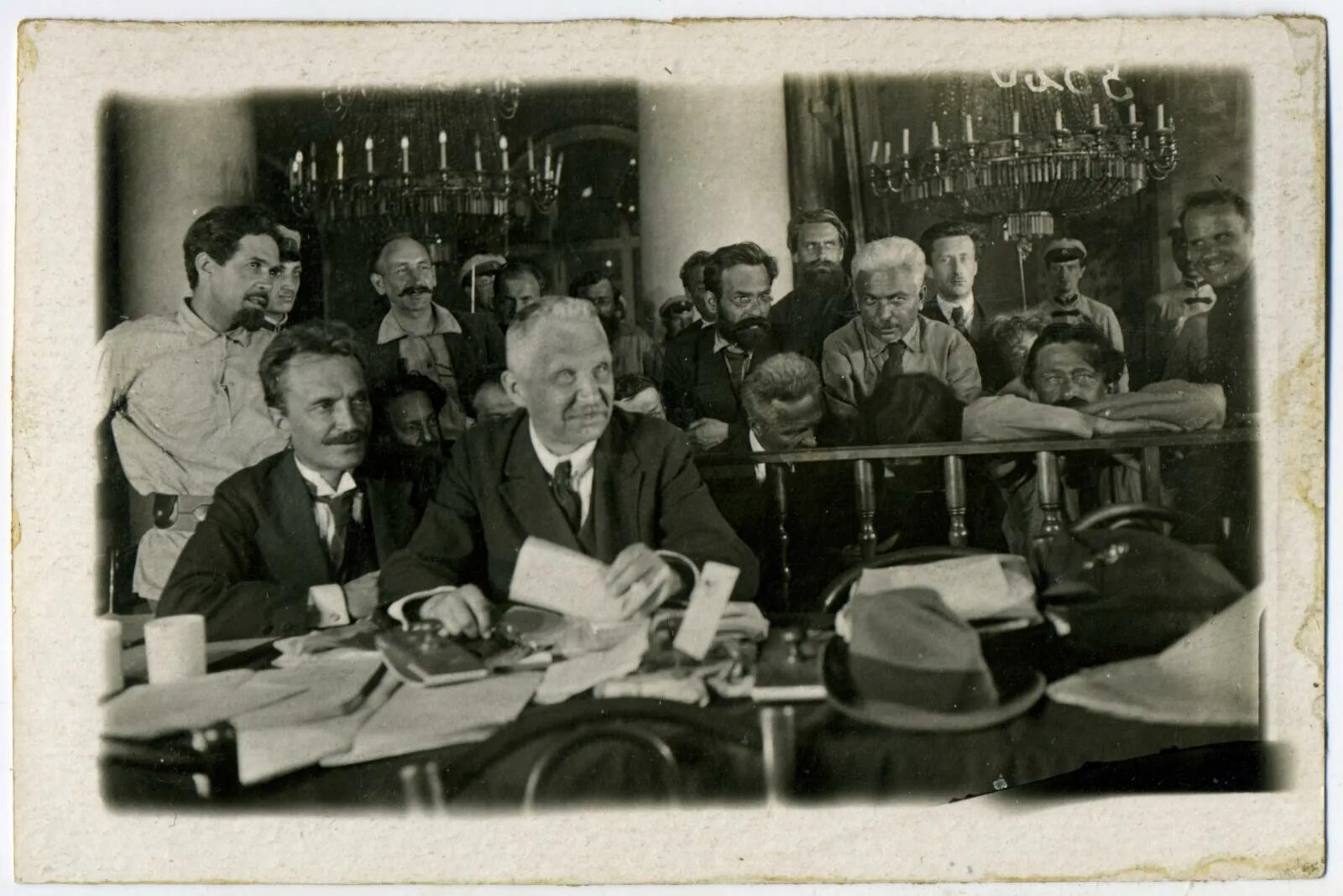 Процесс партии эсеров. Процесс над эсерами 1922 года. судебный процесс над эсерами 1922. лидер эсеров в 1918. президиум вцик 1922.