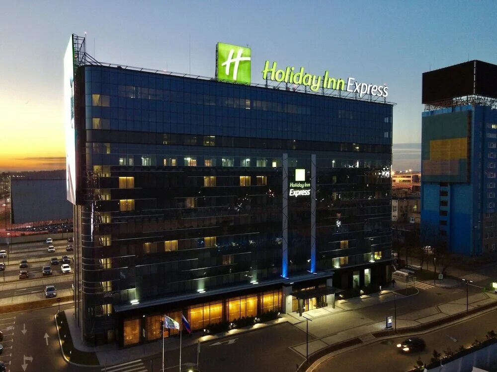 Международное шоссе 1. Гостиница Шереметьево Holiday Inn. Холидей экспресс Москва аэропорт Шереметьево. Гостиница Холидей ИНН Шереметьево. Гостиница Holiday Ink Шереметьево.